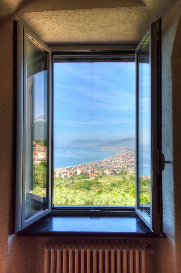 Crosa Tra Le Nuvole Villa Borgio Verezzi Exterior foto