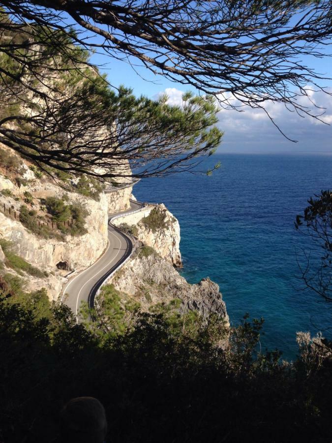 Crosa Tra Le Nuvole Villa Borgio Verezzi Exterior foto